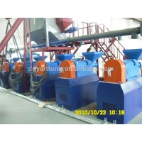 Waste tire rubber powder grinder